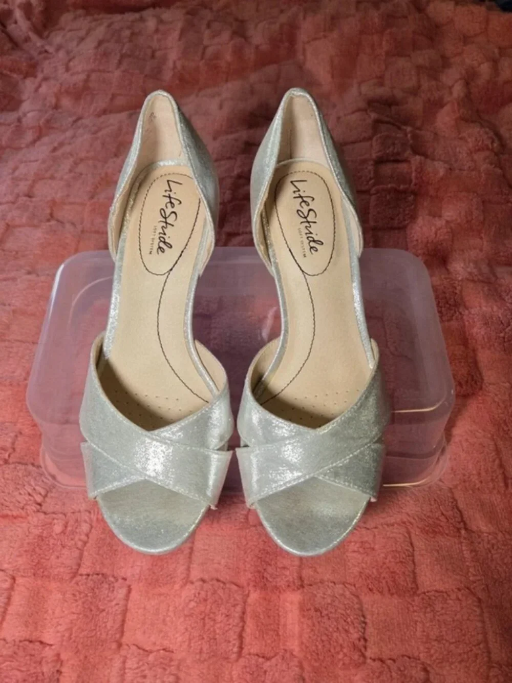 Metallic Silver Criss-Cross Peep-Toe Heels - Women's Size 7.5